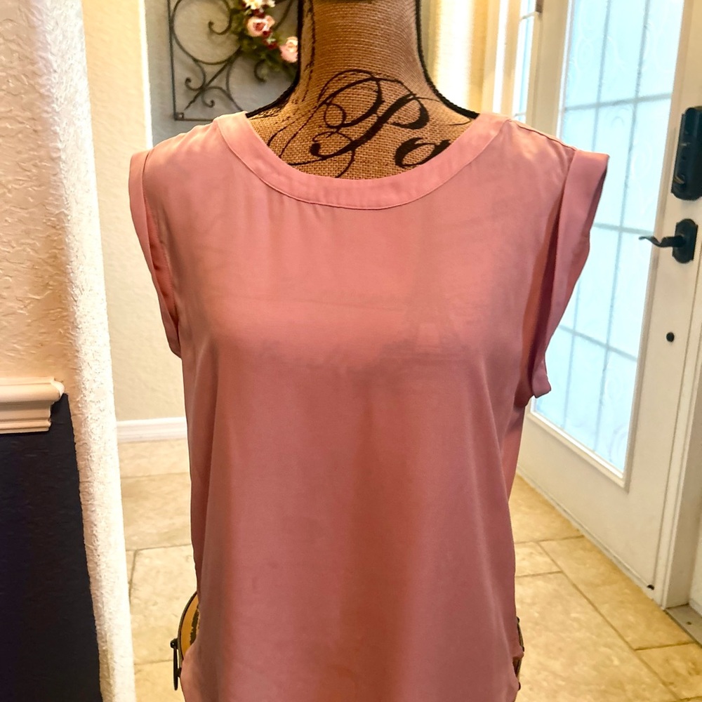 Ann Taylor Blush Dusty Rose Pink Elegant Pink Cap Sleeves Top Blouse Medium - Picture 4 of 13